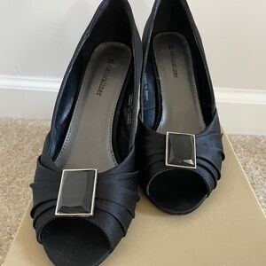 Naturalizer Shoes, Precious Black Satin, 6.5